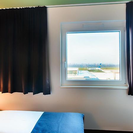 B&B Hotel Baden-Airpark Rheinmunster Luaran gambar